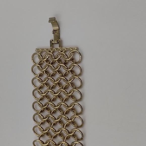 Gold tone round link bracelet cuff - Picture 8 of 9